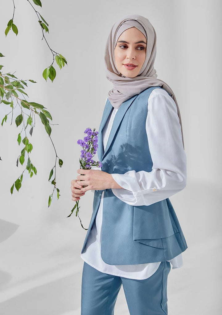 Side Folds Vest-Tencelâ„¢ - BOKITTA