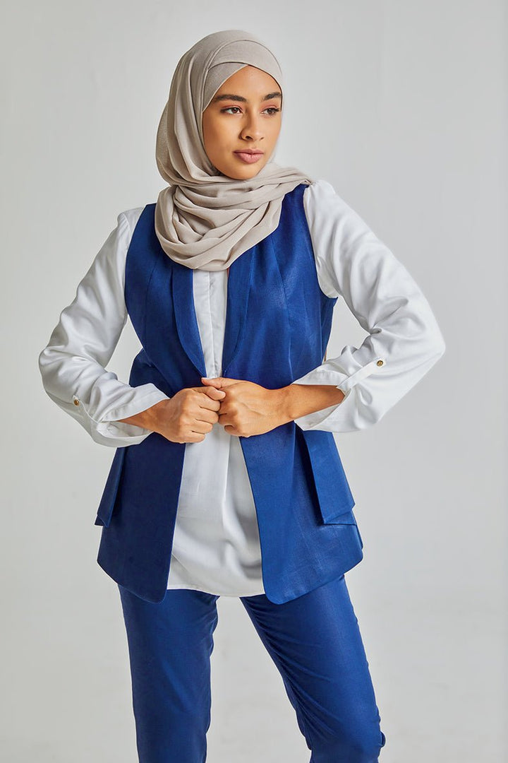 Side Folds Vest-Tencelâ„¢ - BOKITTA