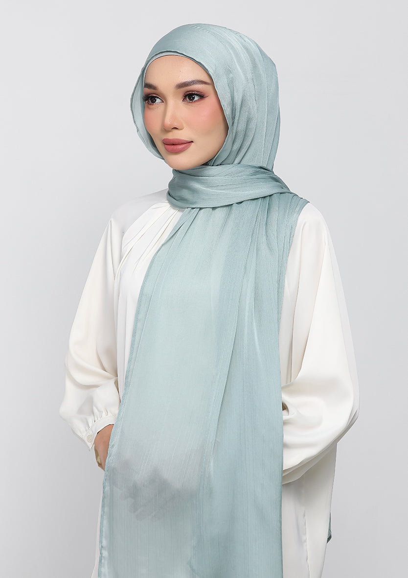 Pale Sage Satin Crinkled - Instant Hijab Set with Inner