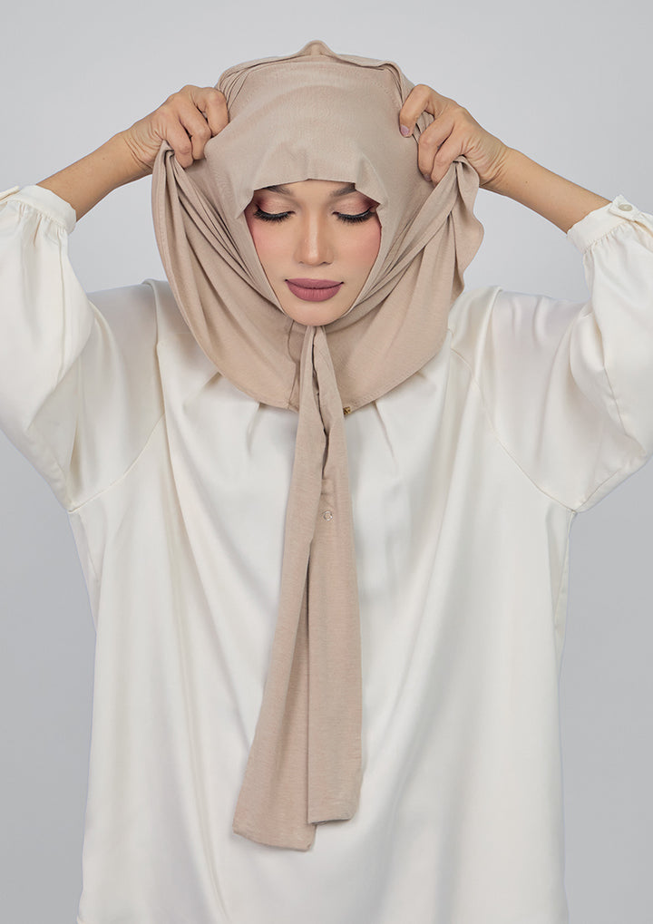 #color-taupe