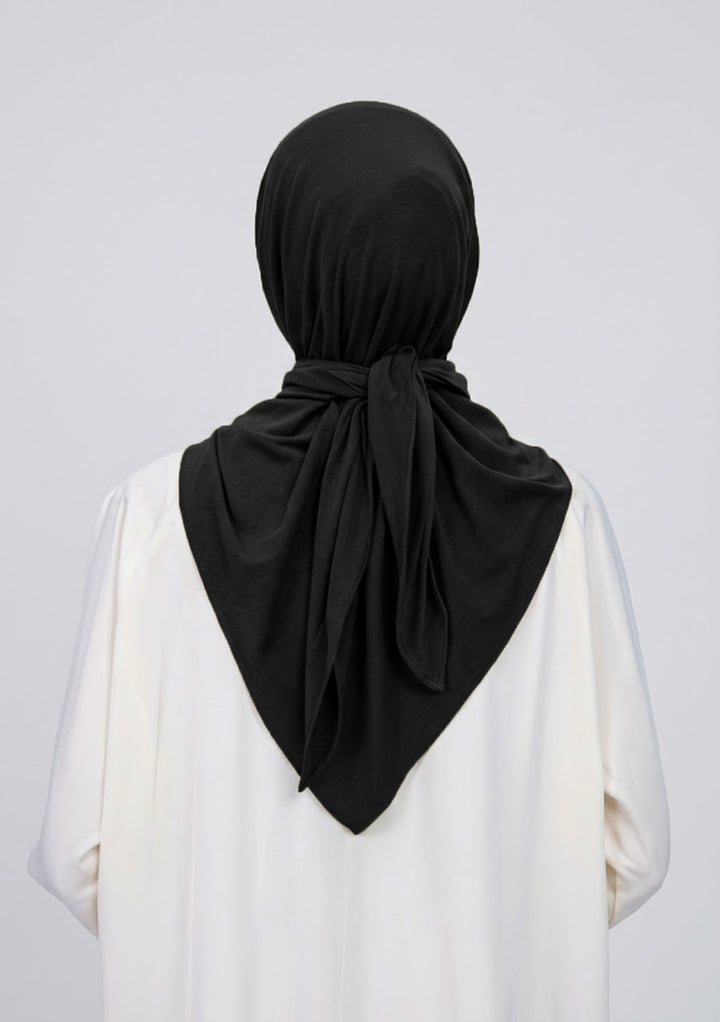 #black_color