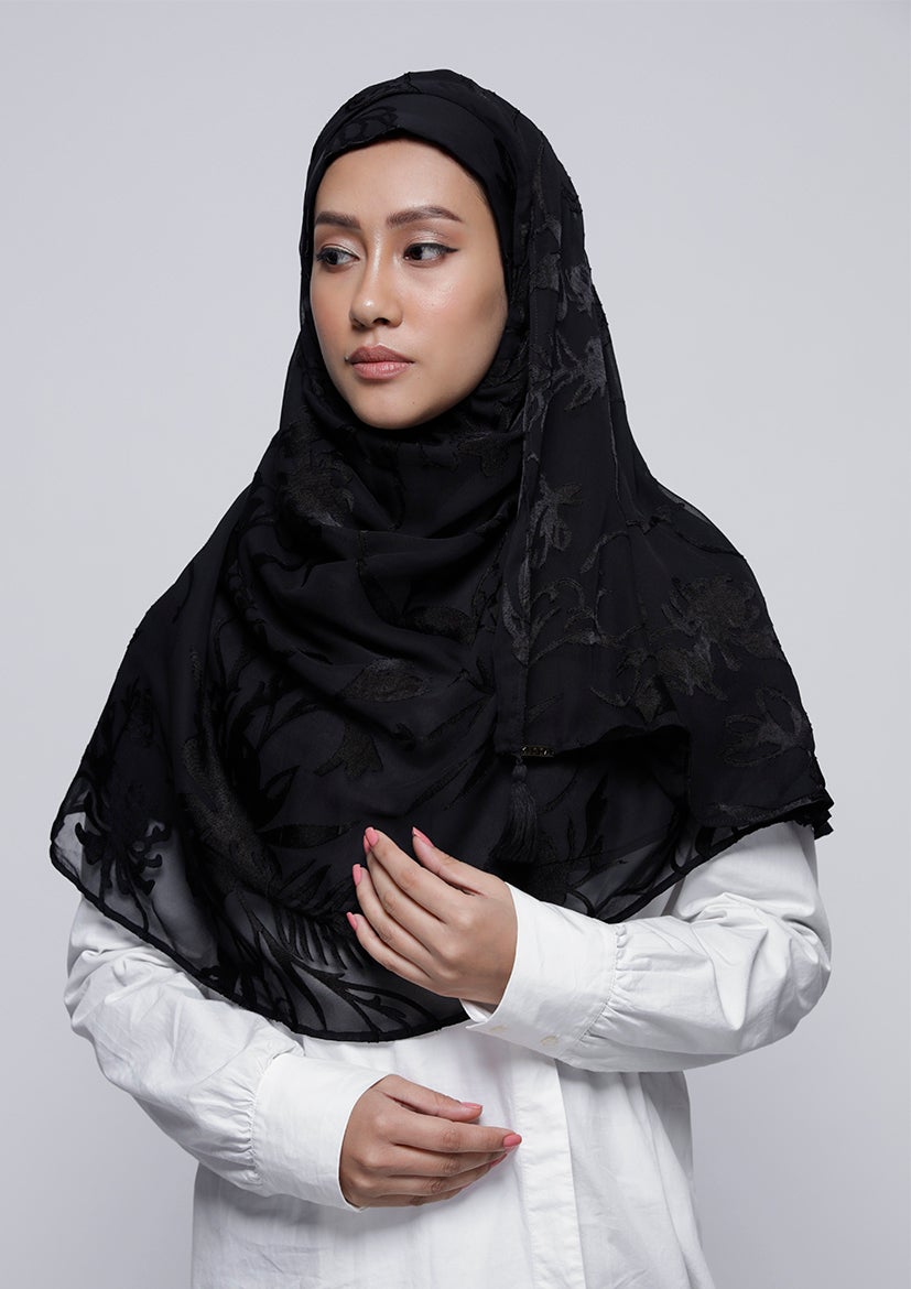She Black - Printed Brasso - BOKITTA Hijab
