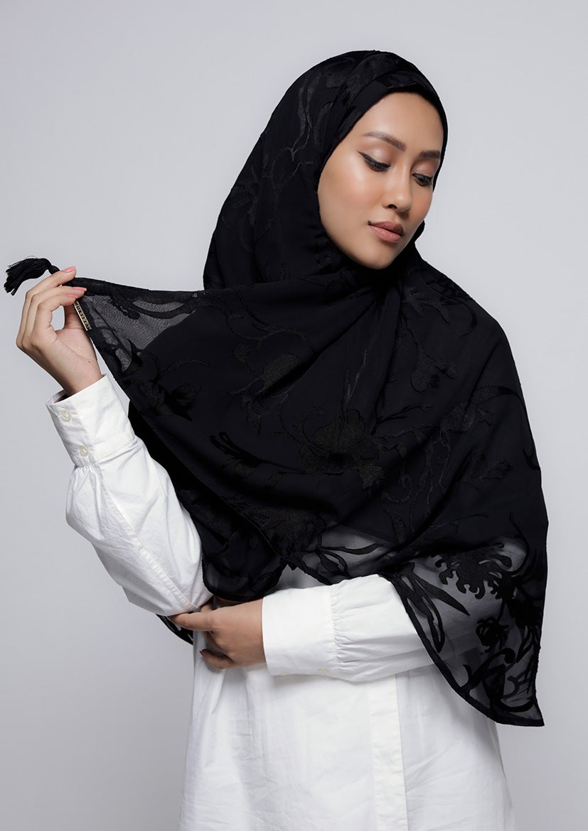 She Black - Printed Brasso - BOKITTA Hijab
