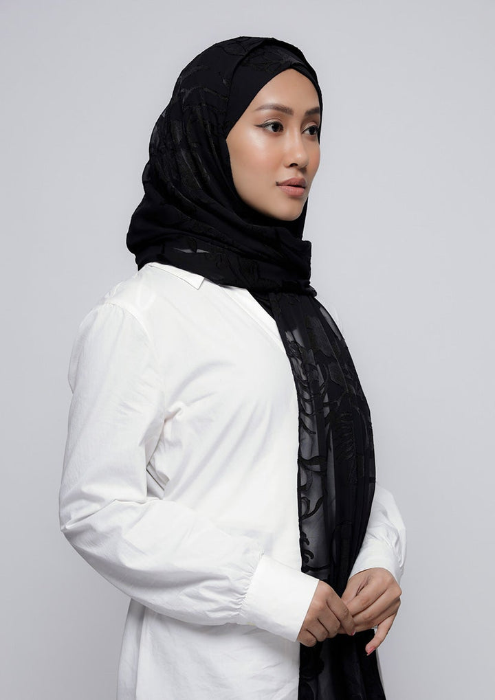 She Black - Printed Brasso - BOKITTA Hijab
