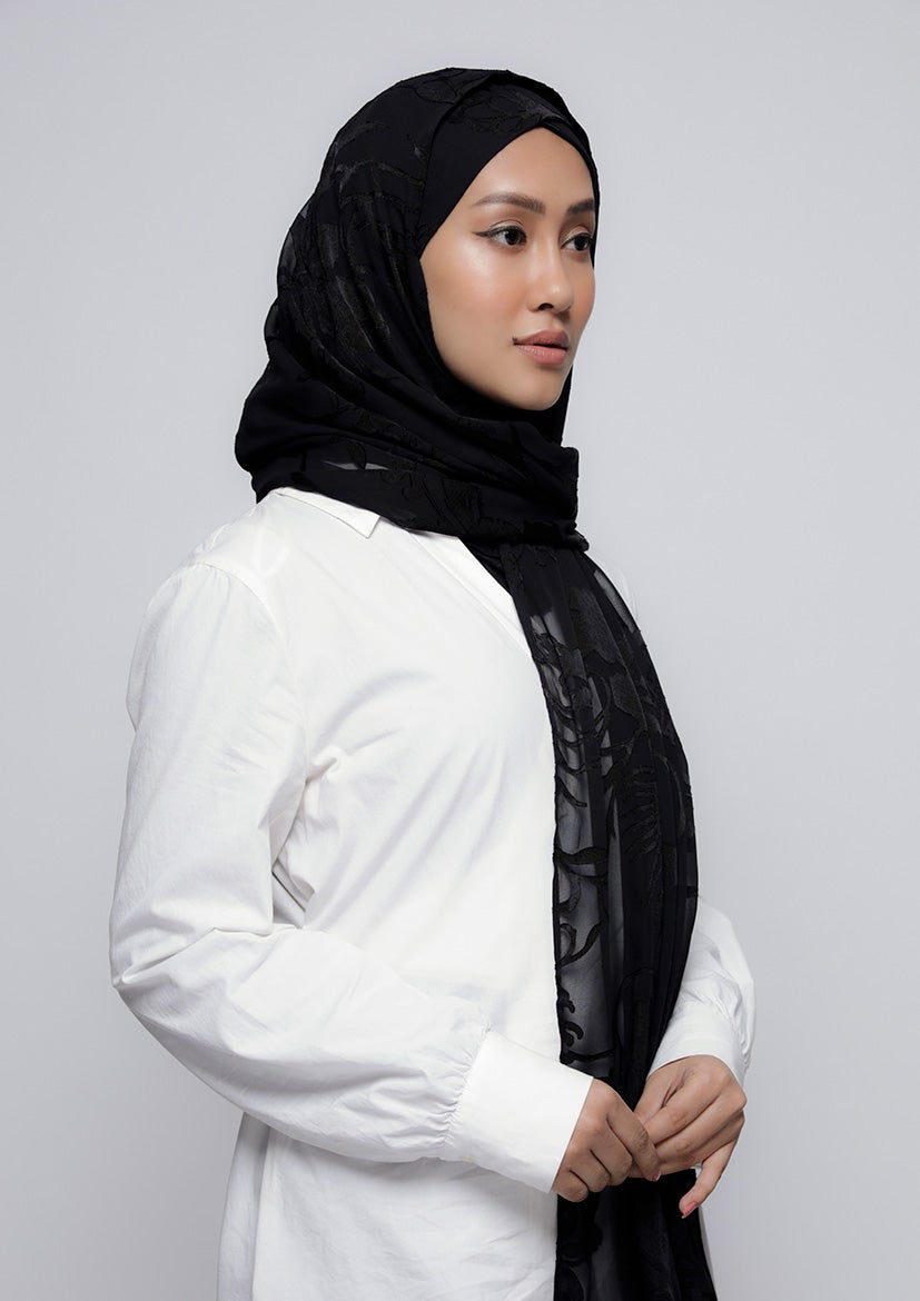 She Black - Printed Brasso - BOKITTA Hijab