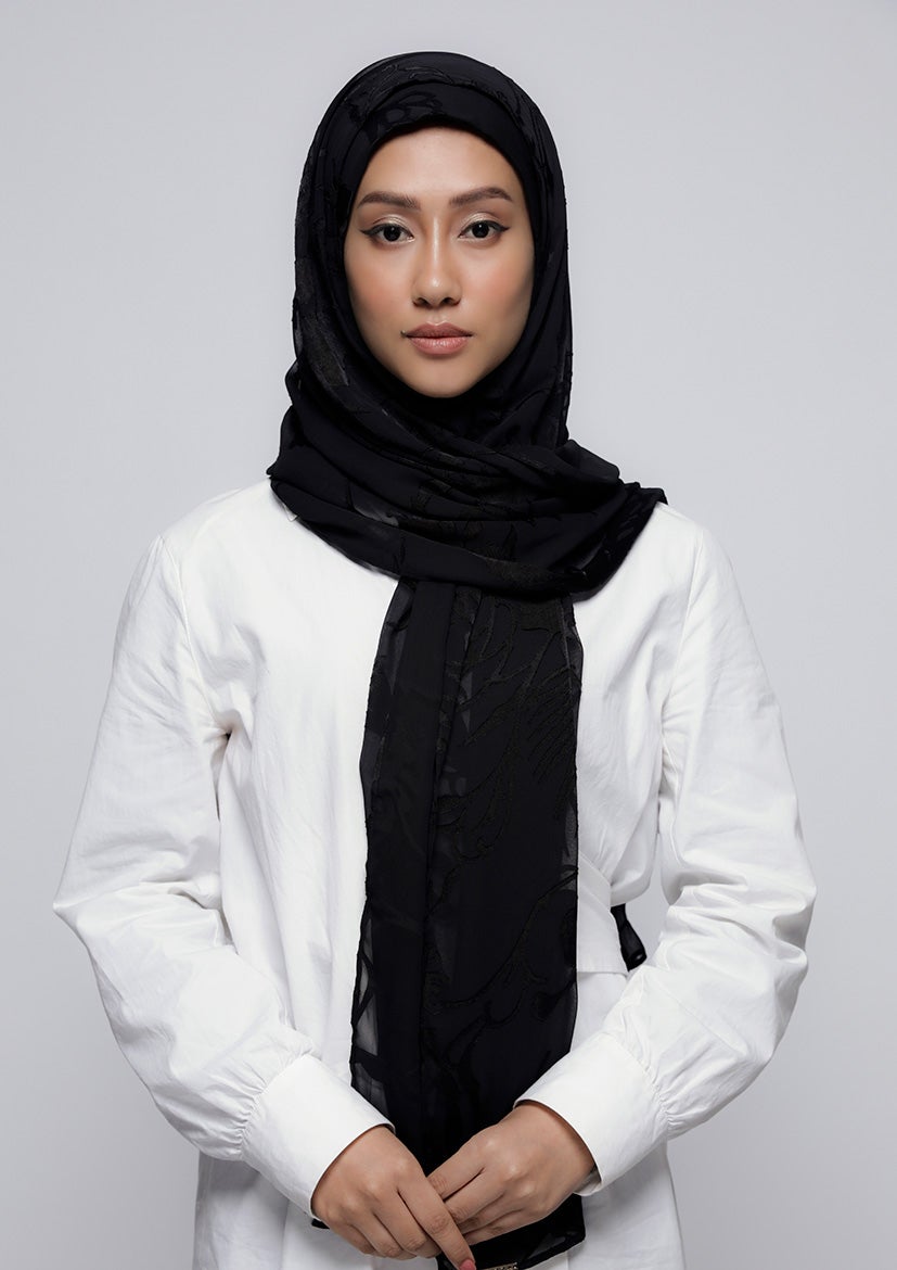 She Black - Printed Brasso - BOKITTA Hijab