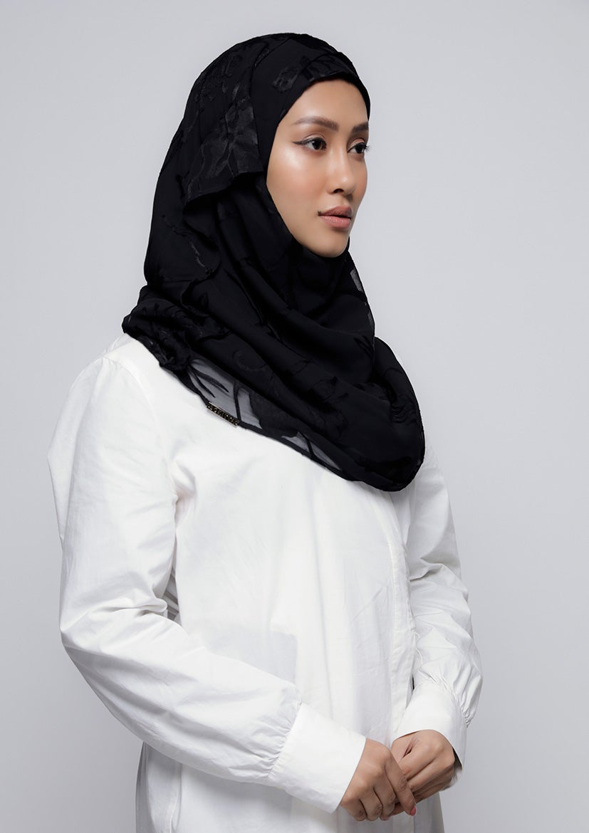 She Black - Printed Brasso - BOKITTA Hijab