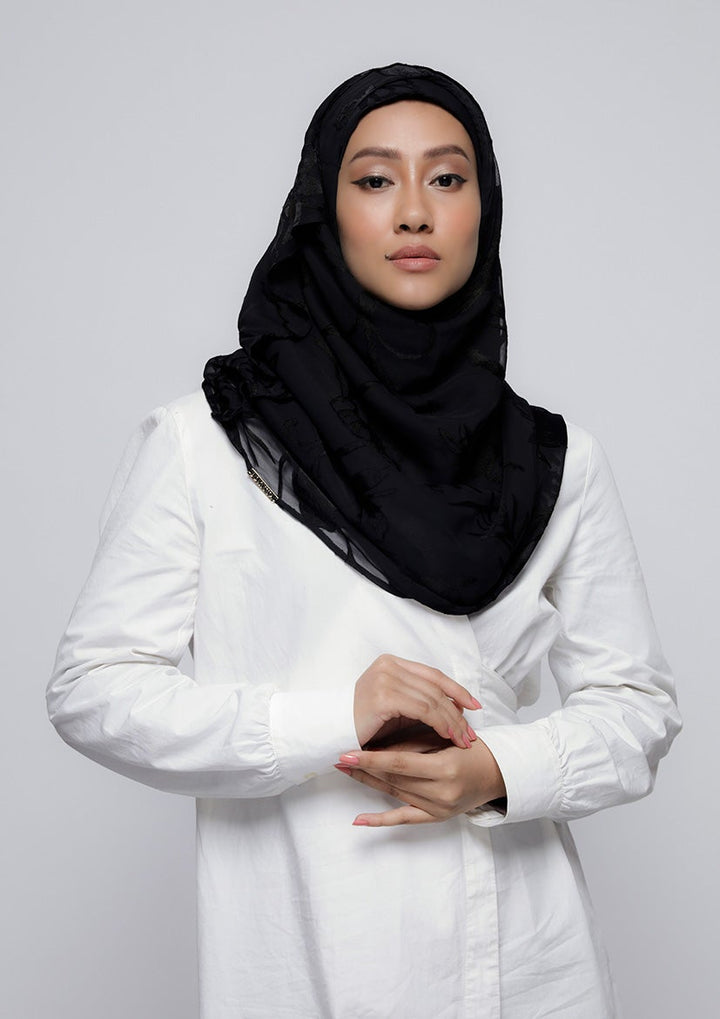 She Black - Printed Brasso - BOKITTA Hijab
