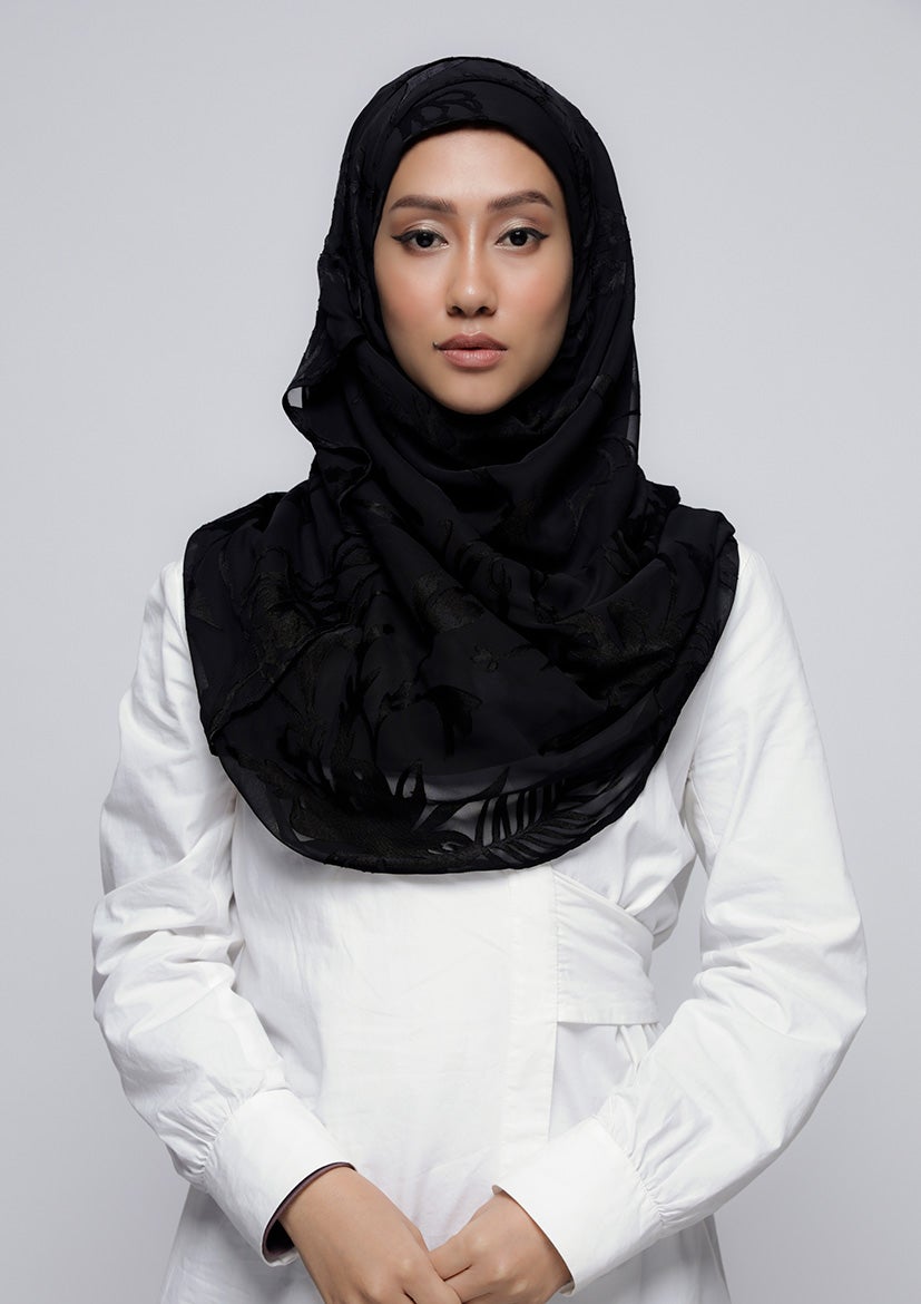 She Black - Printed Brasso - BOKITTA Hijab